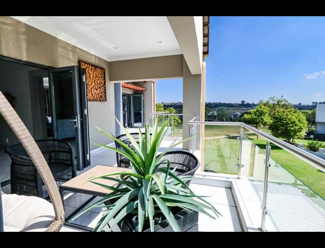 5 BEDROOM HOUSE FOR SALE IN COPPERLEAF ESTATE